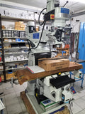 Turret milling machine complete with slotting attachment