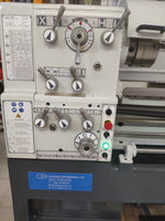 Heavy duty lathe machine MASTER SH-PRO-1500G